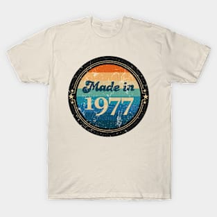 Retro Vintage Made In 1977 T-Shirt